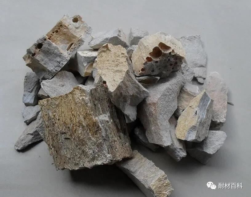 特殊耐火材料的原料是什么？需要完成哪些过程......