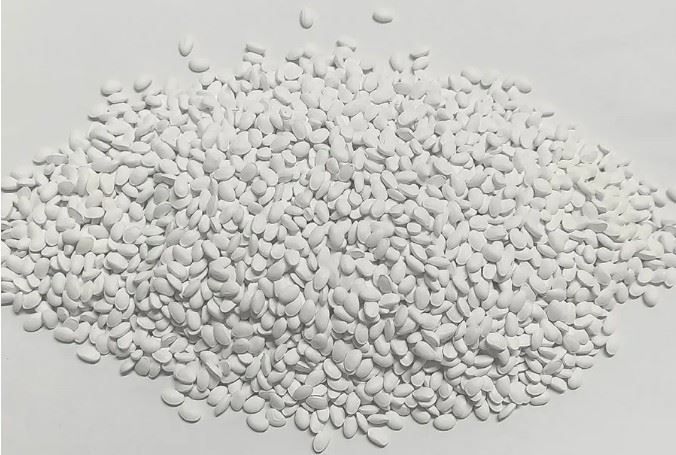 塑料中二氧化钛的特征是什么？