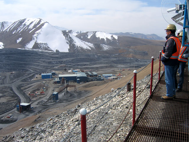 特斯拉与印尼和加拿大就镍矿开采和冶炼进行谈判